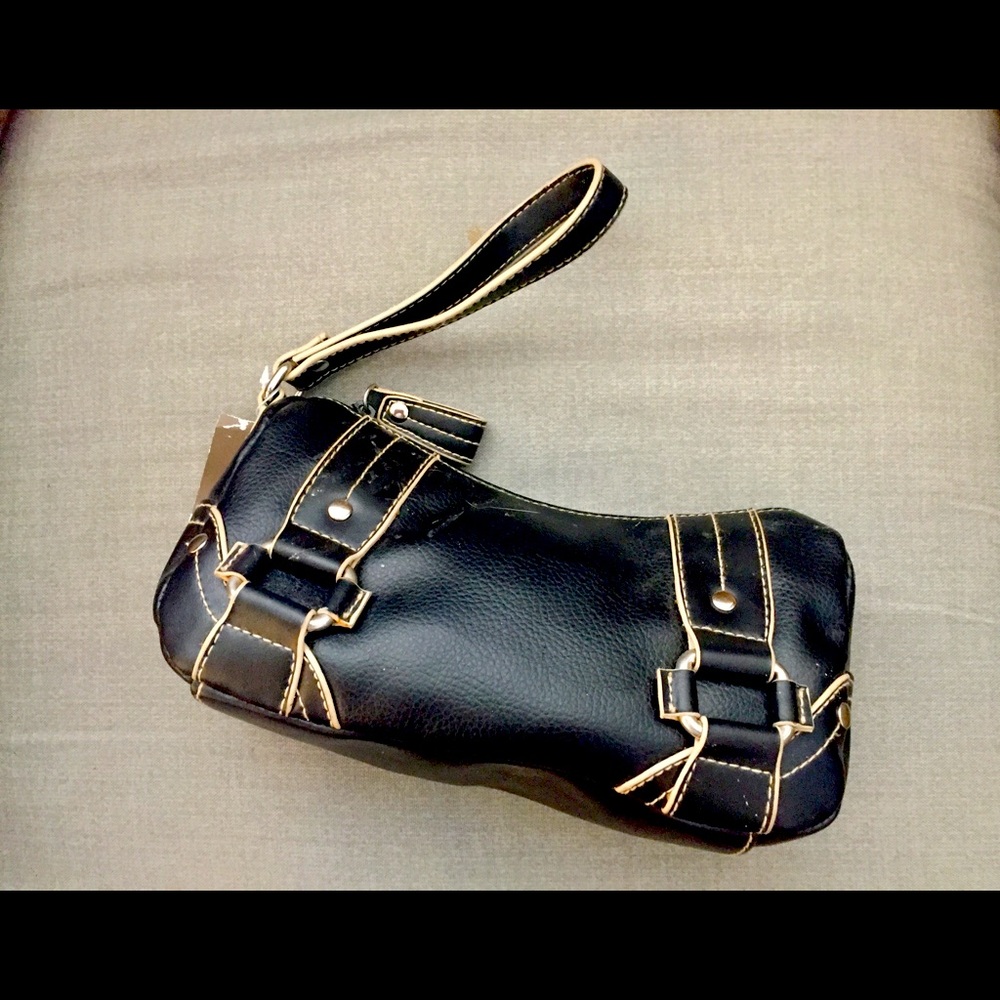 Expresso Brown Wristlet with Tan stitching.